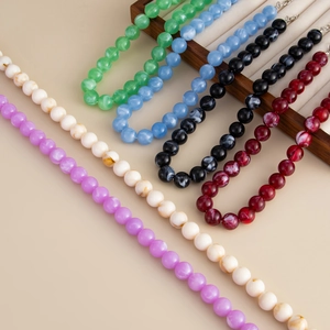 Böhmische Acryl-Perlenkette Set mit bunten Marmormustern und Metallverschlüssen