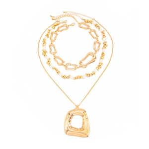 Goldenes mehrlagiges Halskettenset mit geometrischem Anhänger und Perlenakzenten