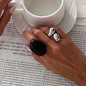 Vintage Chunky Alloy Metal Ring And Resin Oval Ring For Women Silver Plated Geometric Wide Band Jewelry Accessory
