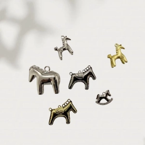 Ciondoli a Forma di Cavallo in Metallo Vintage Fai da Te Accessori per Gioielli per Orecchini Collane Portachiavi Ciondoli a Cavallo Dala