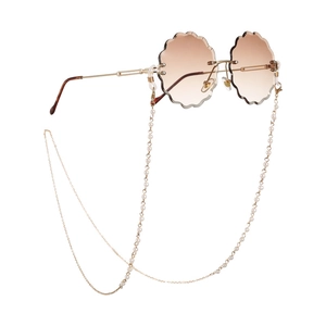 Lunettes de soleil sans monture à coupe pétale avec chaîne en perles blanches et or