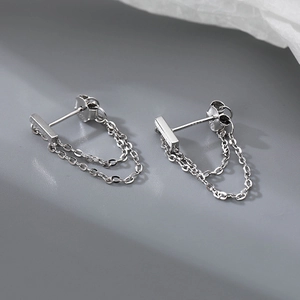 Minimalistische S925 Sterling Silber Doppelketten-Ohrringe mit schlankem Stabdesign