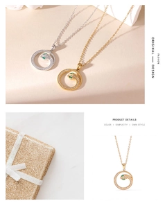 Detailopname van slangenketting met zirkonia stenen en groene kristallen ogen