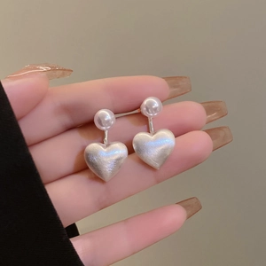 Elegant Silver-Plated Copper Brushed Heart Drop Earrings With Silver Earring Post Artificial Pearl Heart Earrings For Women Fashion Jewelry