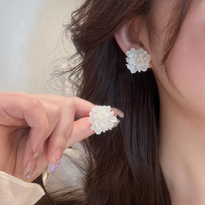 Elegant white camellia flower stud earrings for women with 925 silver needle