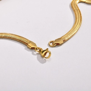 Macro de cadena de serpiente de acero inoxidable dorado de 3mm con cierre de langosta
