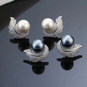 Luxury Feather Artificial Pearl Stud Earrings With 925 Sterling Silver Earring Post Zirconia Inlaid Elegant French Retro Jewelry For Women