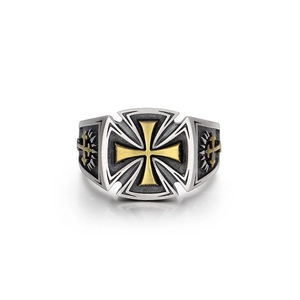Bague croix punk rétro avec finition oxydée noire et centre doré pour hommes et femmes