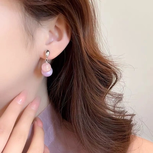 Boucles d'oreilles élégantes à double perle rose et lavande avec fermoir argenté