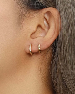 Boucles d'Oreilles Créoles en Zirconia en Acier Inoxydable Minimaliste Petits Cercles Ronds Bijoux de Mode pour Femmes