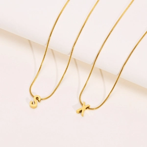 Collares de acero de titanio dorado con colgantes de letras S y X en 3D con acabado pulido