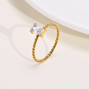 Fashion Stainless Steel Gold Plated Emerald Cut Zirconia Twisted Rope Ring For Women Minimalist Personalized Daily Jewelry