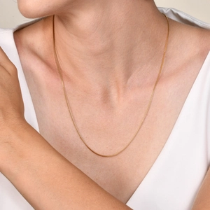 Collier chaîne box minimaliste de 2mm en acier inoxydable plaqué or 18 carats