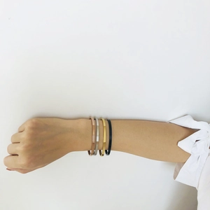 Minimalist 5mm stainless steel open bangles in gold, rose gold, silver, and black finish