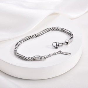 Women's minimalist stainless steel wheat chain bracelet with lobster clasp and extension