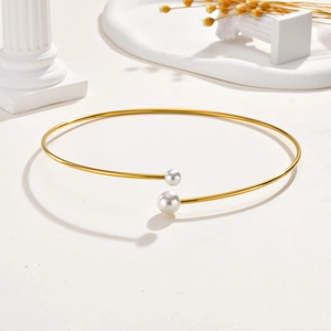 Collana a girocollo in acciaio inossidabile dorato con doppie perle su colonne