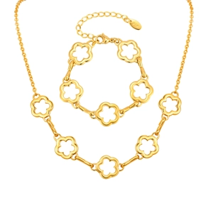 Set coordinato collana e bracciale dorati con fiori traforati e marchio di qualità K18