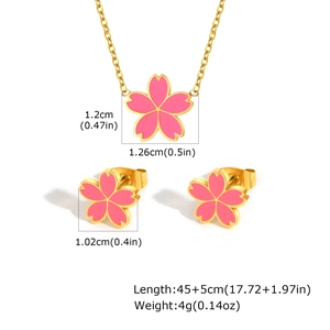 Spécifications détaillées du kit bijoux fleur de cerisier doré en émail rose