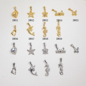 Set van goud en zilver vergulde zeedierhangers inclusief schildpad en dolfijn voor ketting