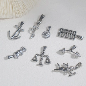 Set aus Edelstahl-Anhängern mit Anker-, Rosen-, Bären- und Amor-Motiven für DIY