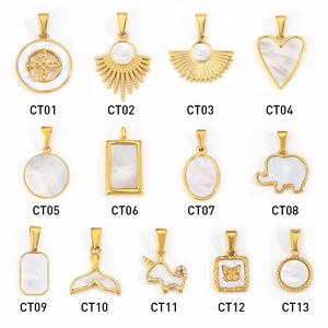 Pendentifs plaqués or 24K avec nacre blanche en formes animales et géométriques