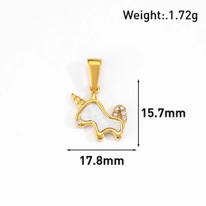 Détails du pendentif licorne plaqué or 24K avec nacre blanche et ses dimensions