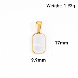 Détail d'un pendentif rectangulaire en nacre plaqué or 24K avec mesures précises