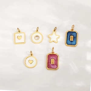 Pendentifs en acier inoxydable plaqué or 24k, formes géométriques blanc, bleu et rose