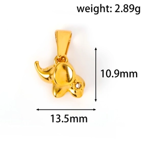 Gedetailleerd zicht van gouden olifant hanger met 24k plating en exacte maten