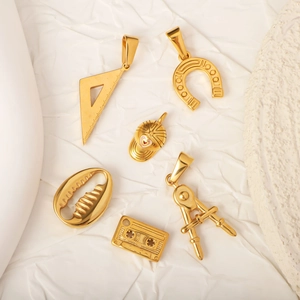 Lot de 6 pendentifs en acier inoxydable plaqué or 24k avec motifs outils et icônes créatives