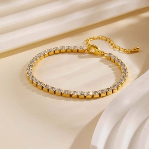 Elegantes 18K vergoldetes Edelstahl Tennisarmband mit funkelnden Zirkonia Steinen
