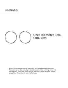 Tres tamaños de pendientes de aro retorcidos plateados de 3cm, 4cm y 5cm de diámetro
