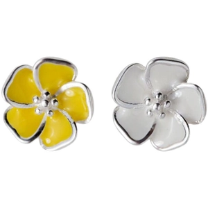 Elegant S925 silver five-petal flower stud earrings in white and yellow enamel finish