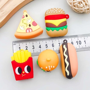 PVC cartoon voedsel bedeltjes inclusief pizza burger en frietjes voor DIY sieraden