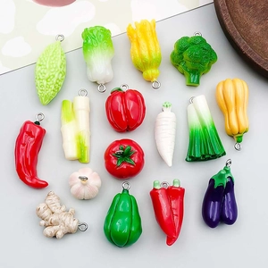Mélange de 20 breloques de légumes en résine assorties pour bijoux DIY et artisanat