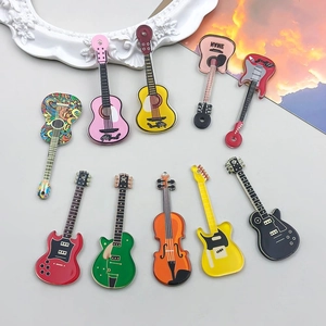 Colgantes coloridos de acrílico de guitarra y violín para joyería DIY personalizada