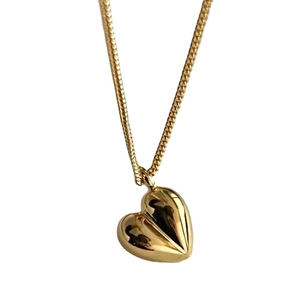 Collier avec pendentif cœur 3D plaqué argent 925 poli et chaîne à maillons finition dorée