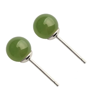 Pendientes de botón minimalistas de jade Hetian con cuentas verdes redondas y pernos de plata