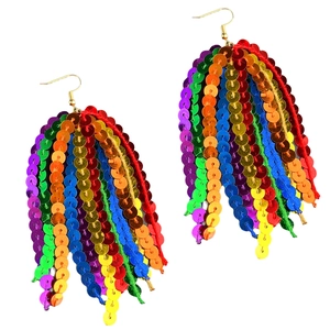 Boucles d'oreilles bohèmes à franges de paillettes arc-en-ciel pour fêtes et festivals