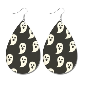 Halloween Tropfenohrringe aus Leder mit süßen weißen Geist-Prints auf schwarzem Grund
