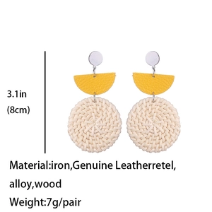 Detailed view showing 8cm length and material specs of handmade woven leather earrings