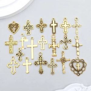 Antique Gold Alloy Cross Pendants Vintage Hollow Heart Rose Religious Charms For DIY Necklace Bracelet Making Jewelry Accessories