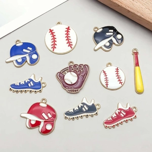Set ciondoli baseball fai-da-te con guanti, mazze e cappellini in smalto colorato