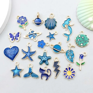 Détails de charms assortis en émail bleu, animaux et plantes pour création de bijoux DIY