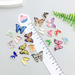 Set mit 20 farbenfrohen Emaille-Schmetterlingsanhängern für DIY-Schmuckherstellung
