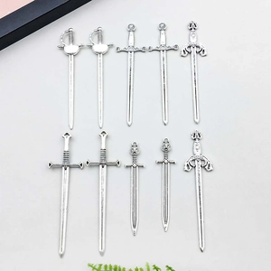Vintage Antique Silver Zinc Alloy Sword Dagger Pendants For DIY Necklace Jewelry Making Crafts Handmade Charms Gladiator Sword
