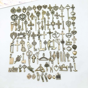 Vintage Antik Bronze Legierung Charms Gemischte Anhänger Für DIY Schmuckherstellung Werkzeug Herz Schlüssel Kreuz Design Bastelbedarf