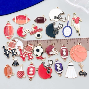 Pendentifs de sport mixtes en émail de football et basket-ball pour bijoux DIY