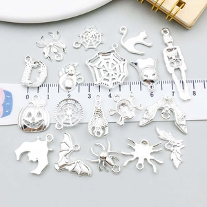 Silver Halloween alloy pendant set featuring spiders, ghosts and skeletons for jewelry DIY