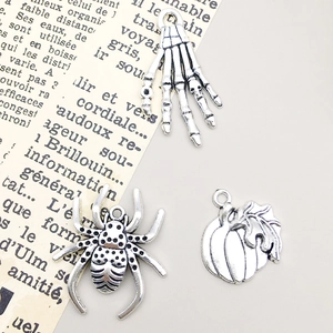Vintage zilveren Halloween bedeltjes met schedel, spin en pompoen voor DIY-sieraden